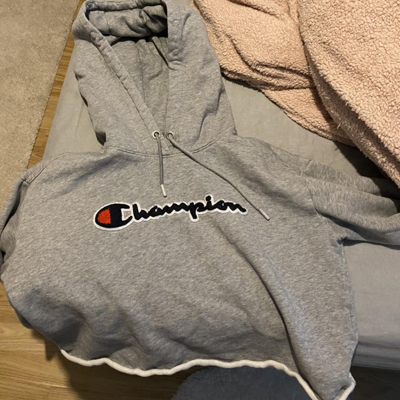 Grey champion leggings size medium worn a few times - Depop