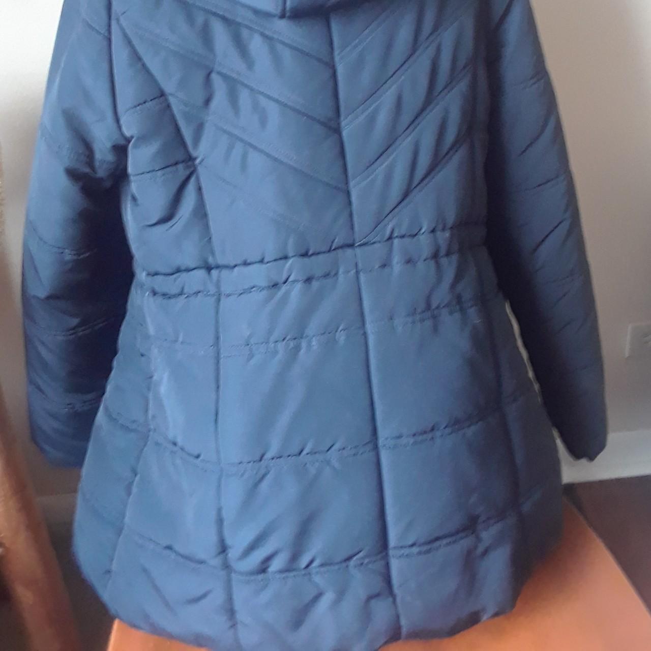 Merona Winter Coat, only worn once or twice-Size... - Depop
