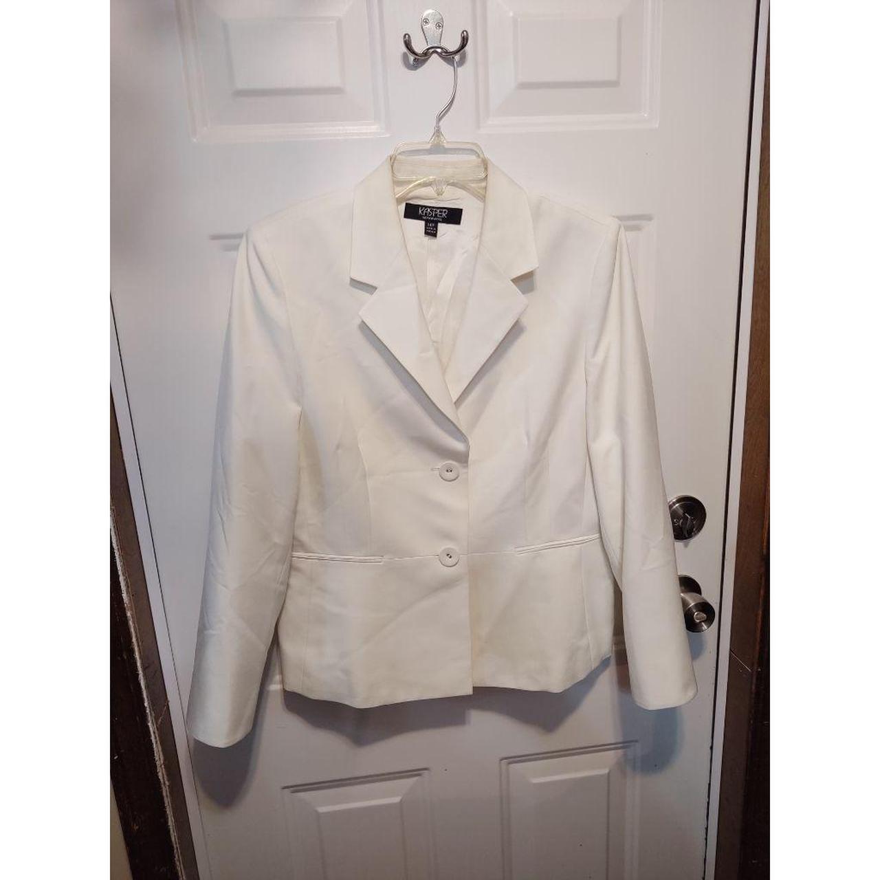 Kasper Petites White 2Button Blazer Women's Size - Depop