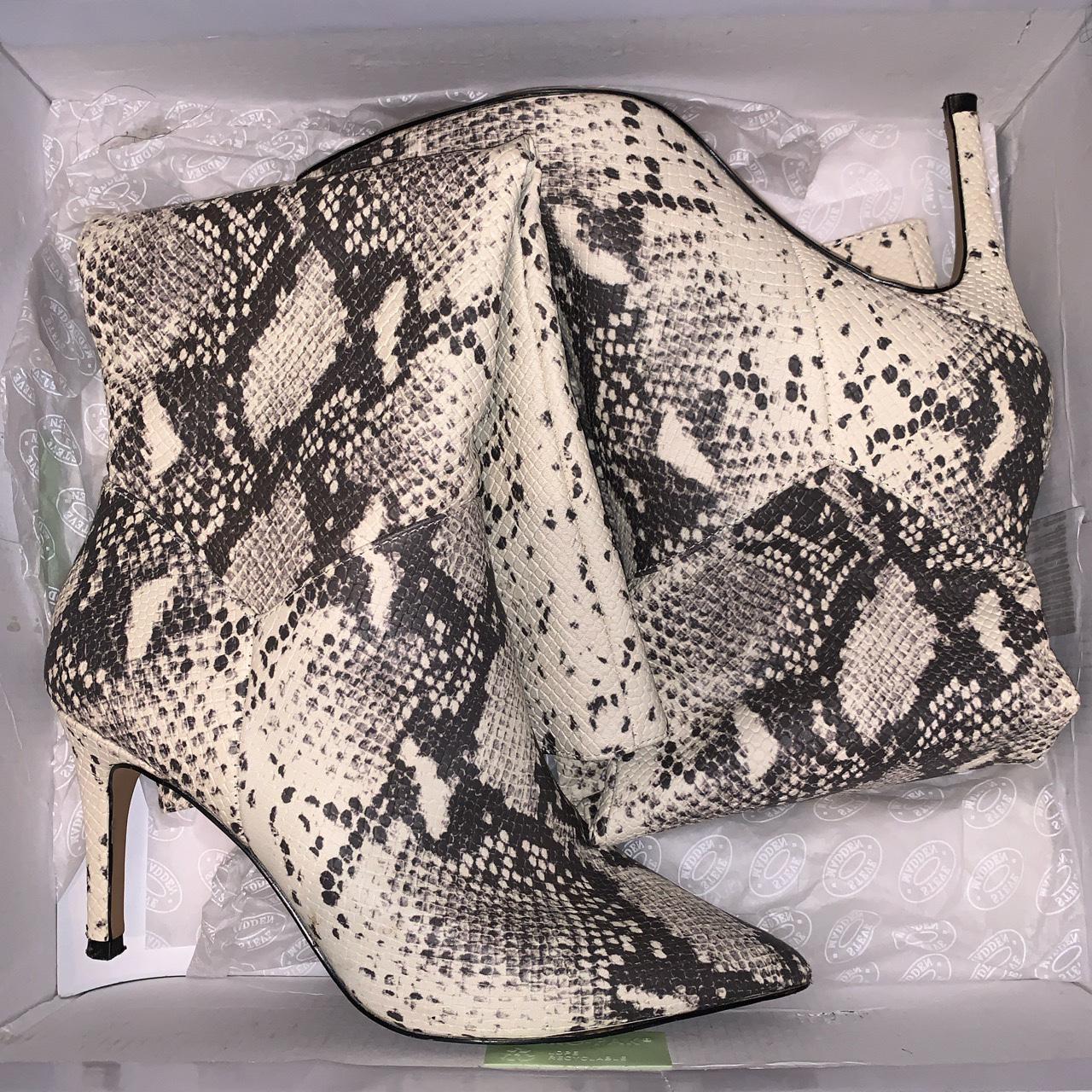 steve madden snake skin boot