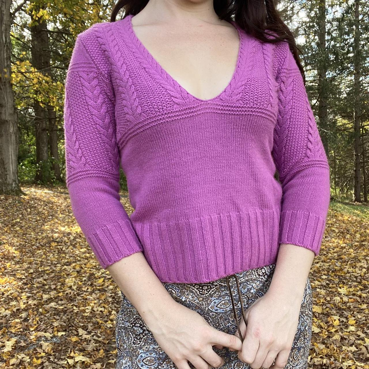Product Image 2 - Ballerina Off-Duty Sweater

Cropped magenta knit

Size