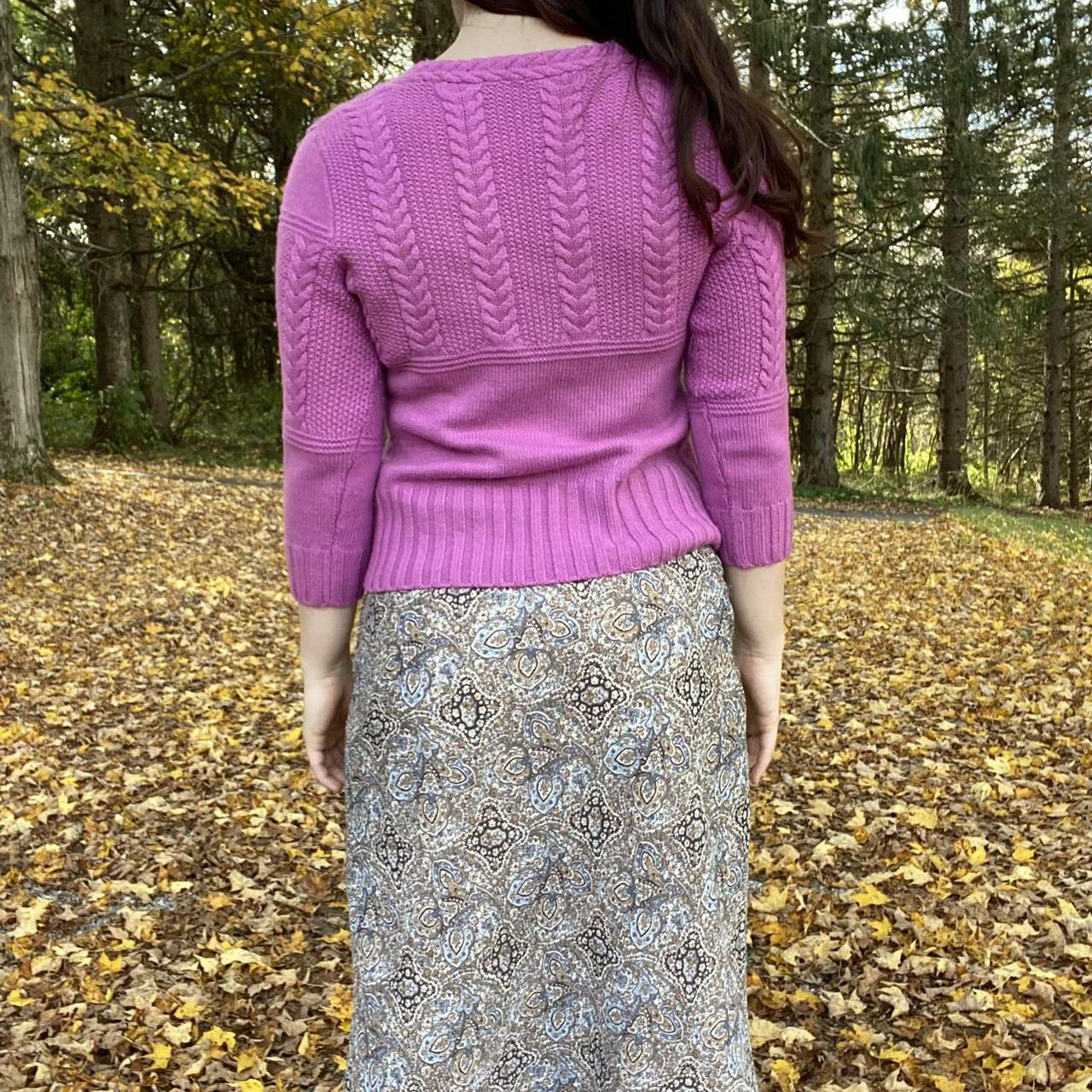 Product Image 4 - Ballerina Off-Duty Sweater

Cropped magenta knit

Size