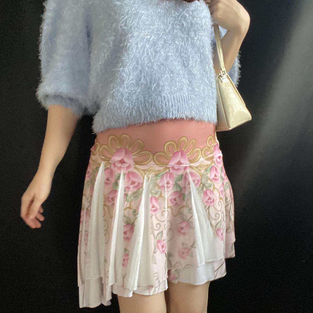 Product Image 3 - Y2K Asymmetrical Tulip Flowing Skirt

By
