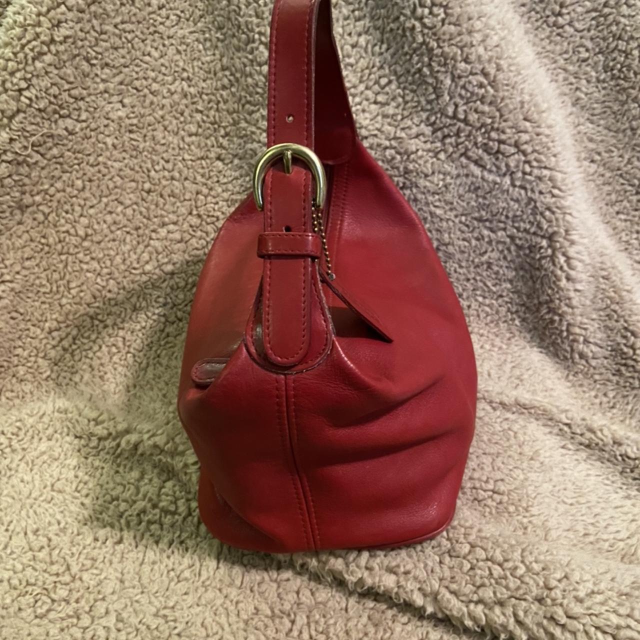 Sassy small vintage coach purse. In great shape - Depop