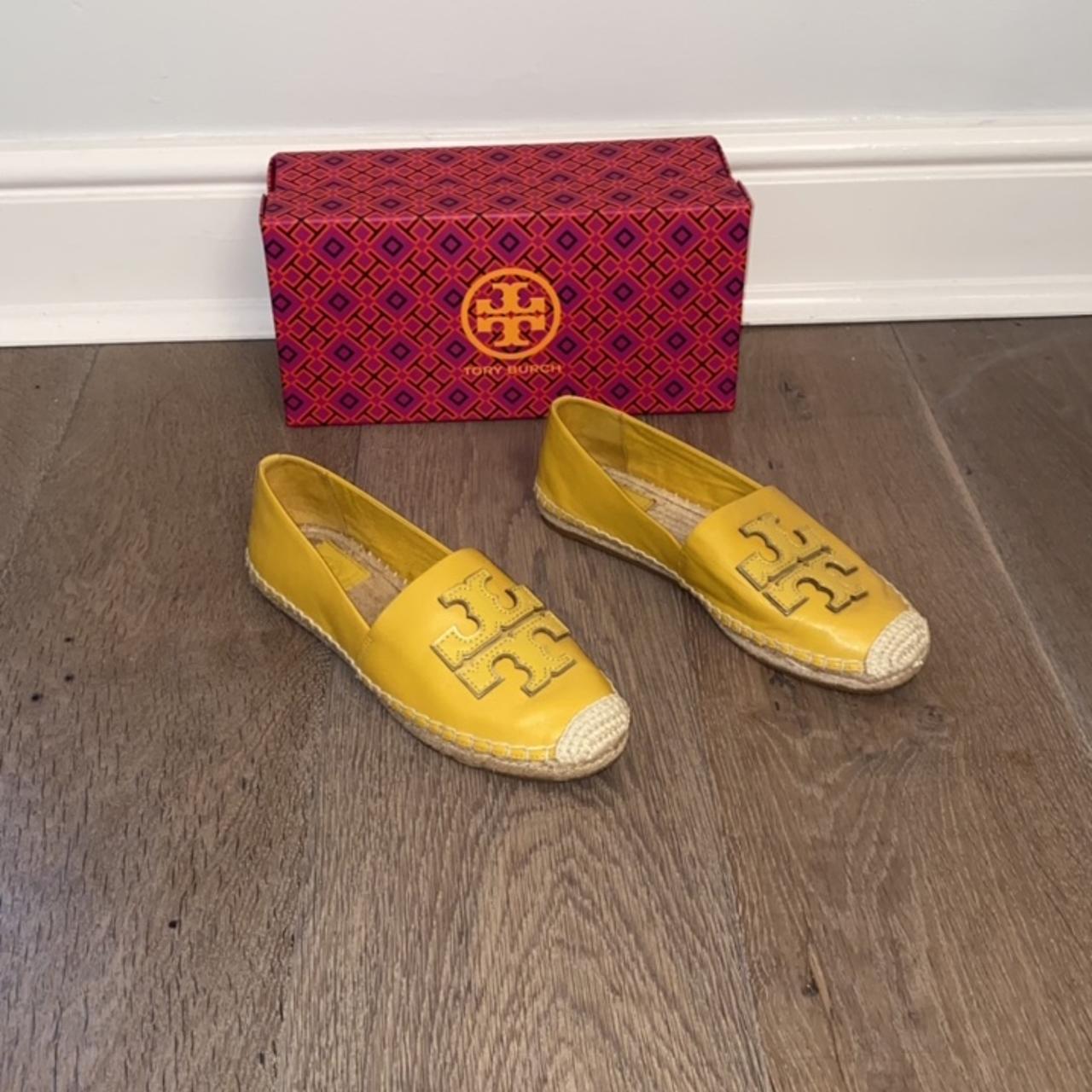 Tory burch 2025 yellow espadrilles