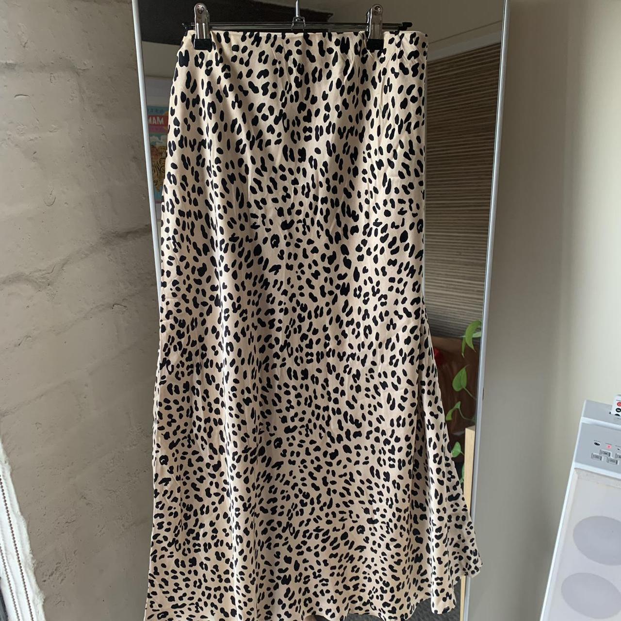 🐆 Sportsgirl satin slip skirt in leopard print 🐆... Depop