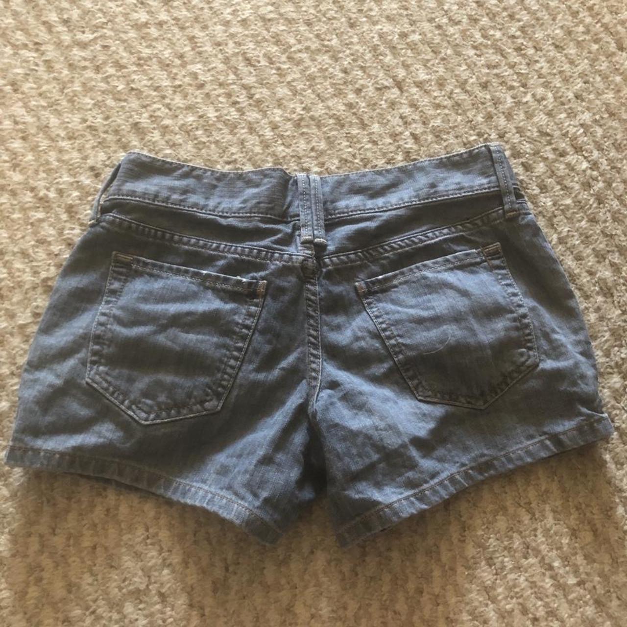 vintage mossimo low rise shorts recommend for a size... - Depop
