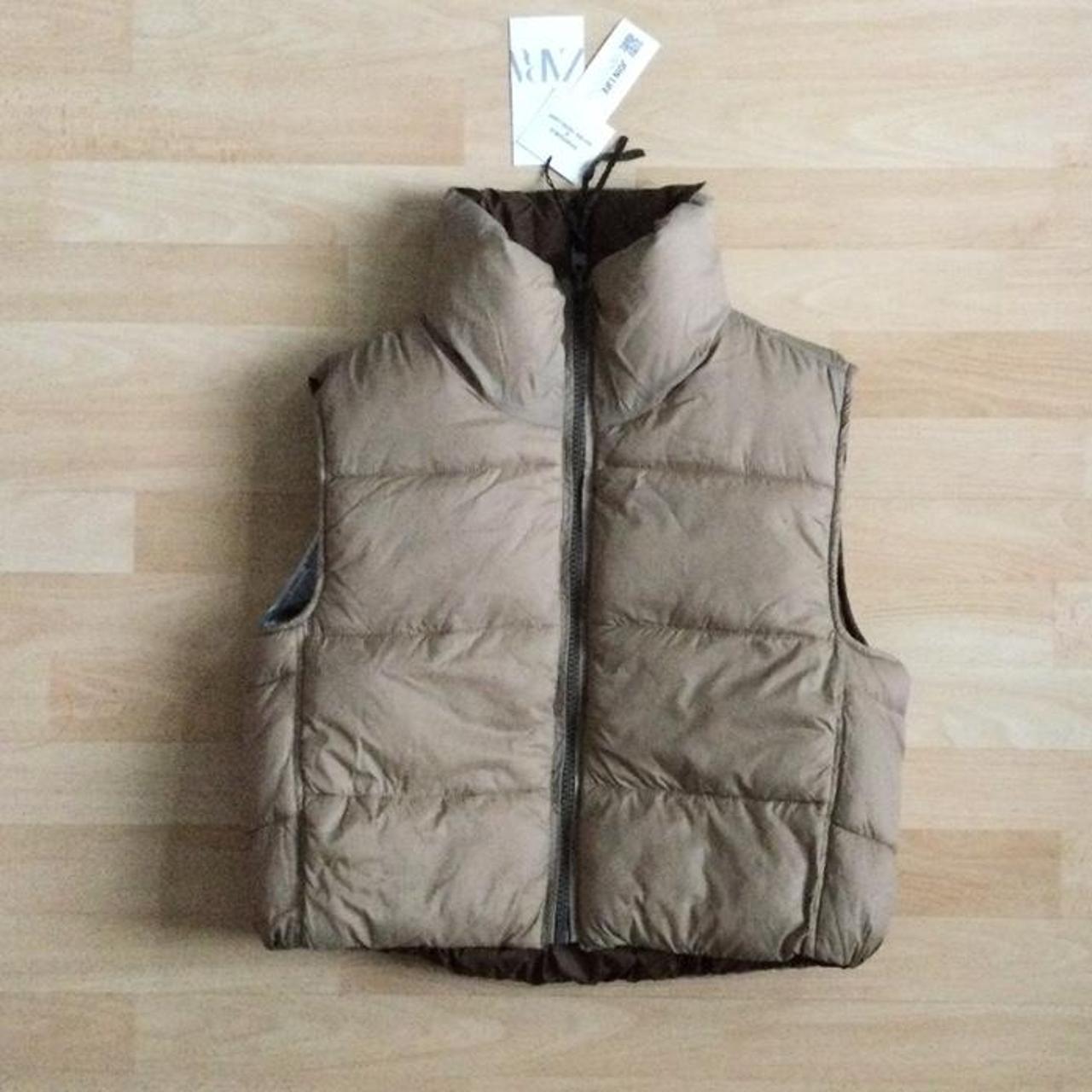 Zara Women's Gilet | Depop