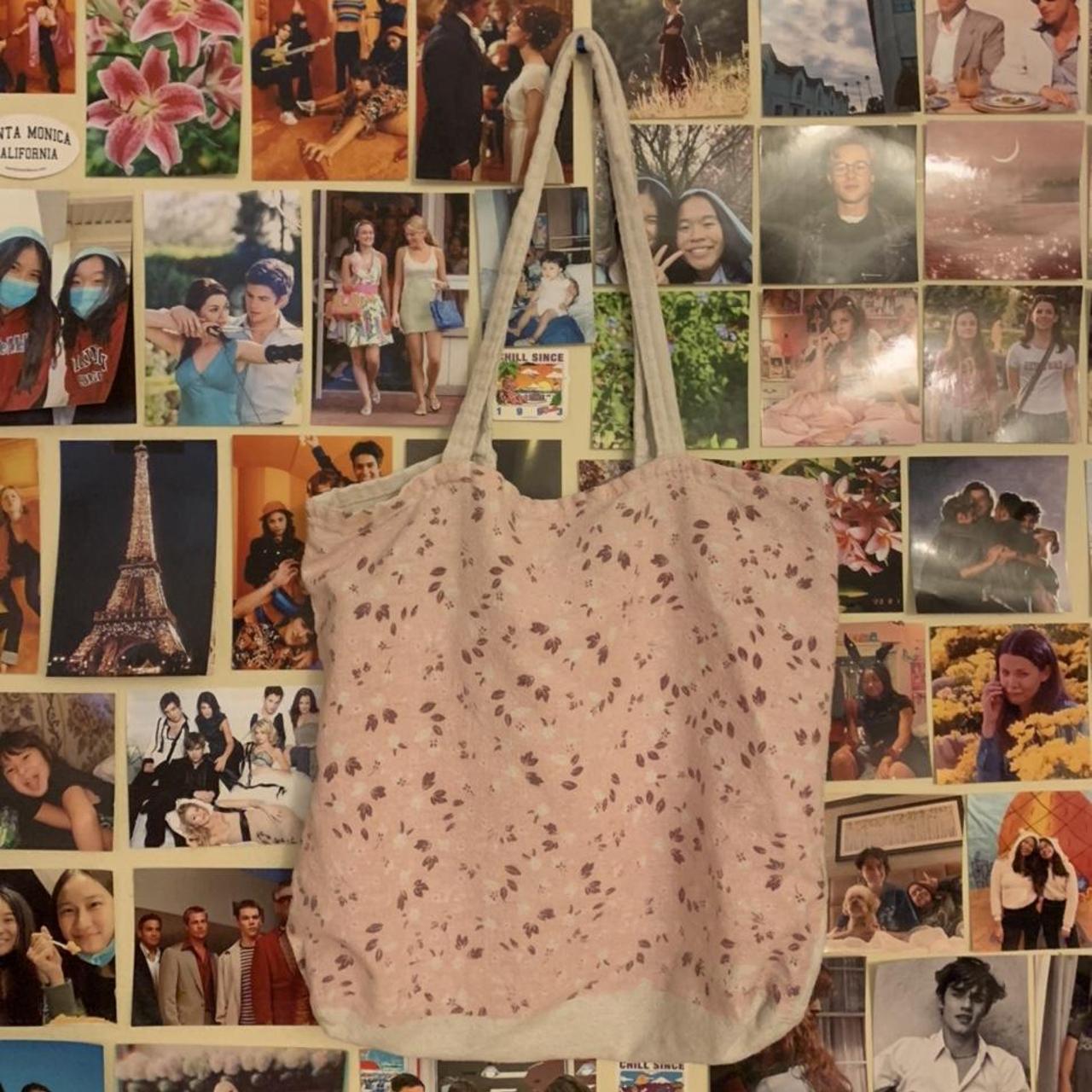 cotton on tote bag very spacious and only used a... Depop