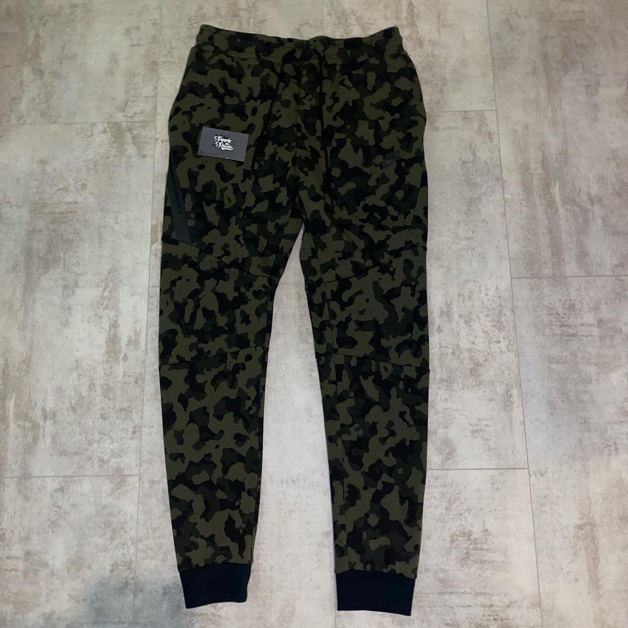 women's nike camouflage joggers