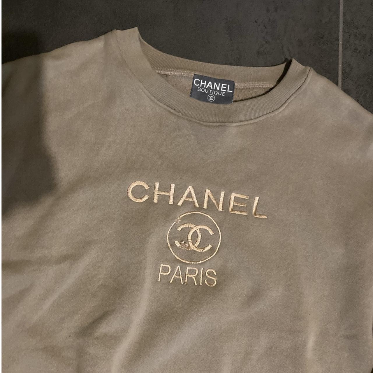 Authentic Chanel Vintage Chanel sweat-shirt/jumper... - Depop