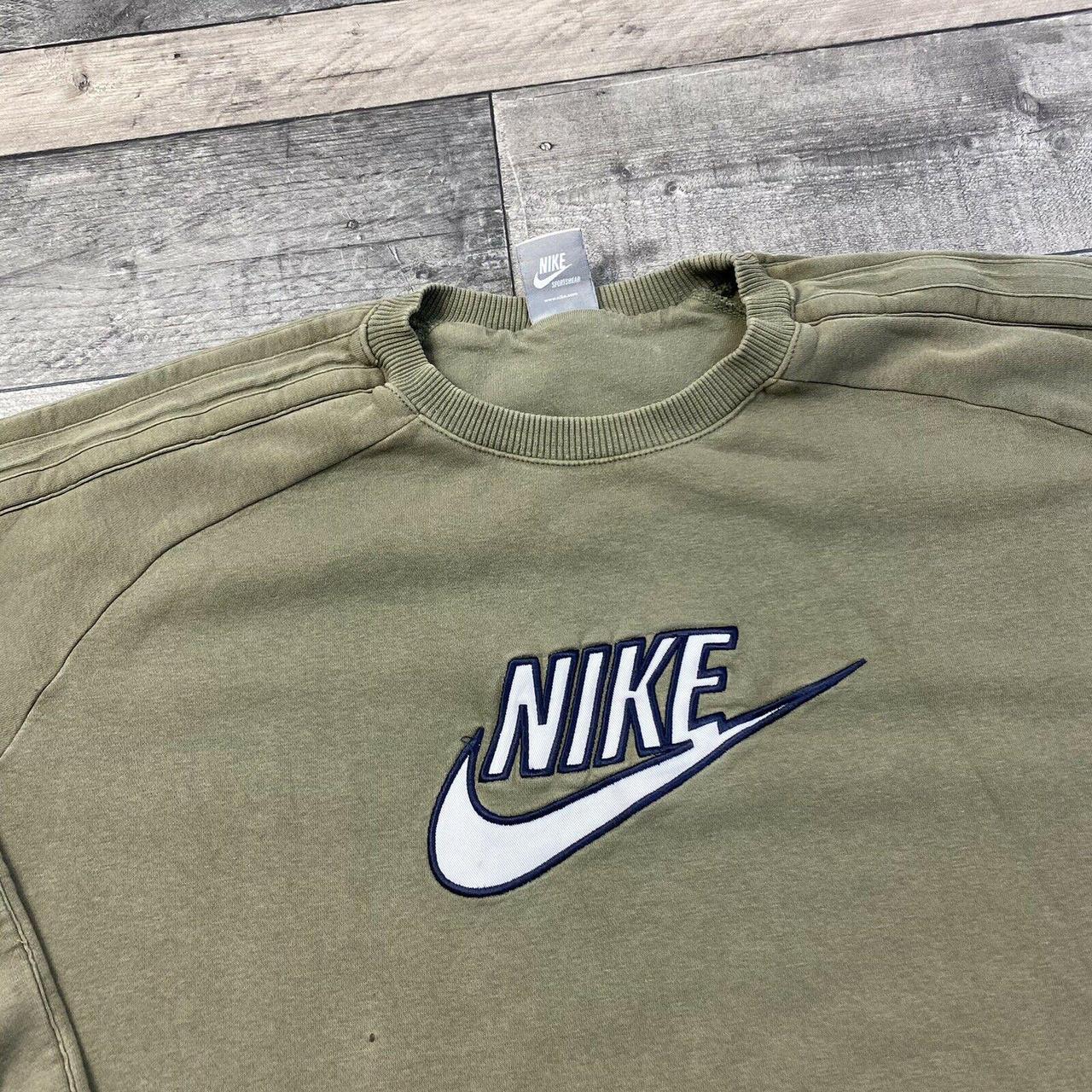 NIKE MENS GREEN BIG LOGO SPELL OUT CREW NECK REGULAR... - Depop