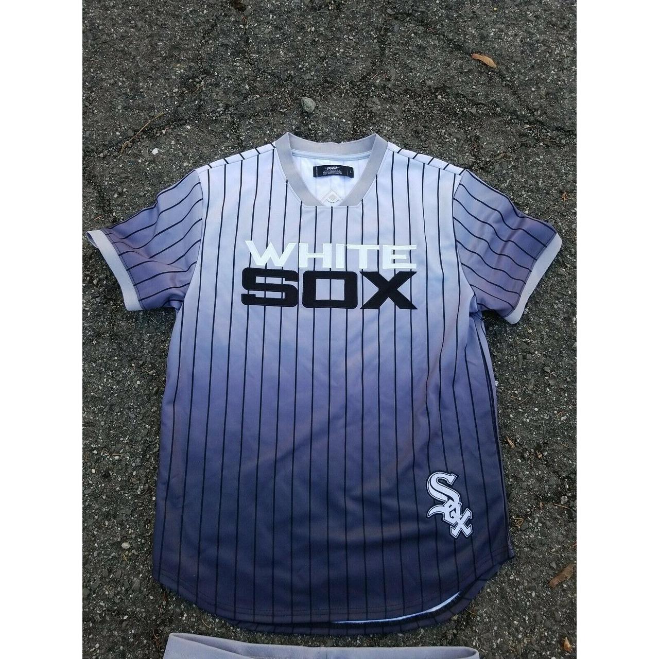 Chicago White Sox Logo Polo - SIZE M This item is - Depop