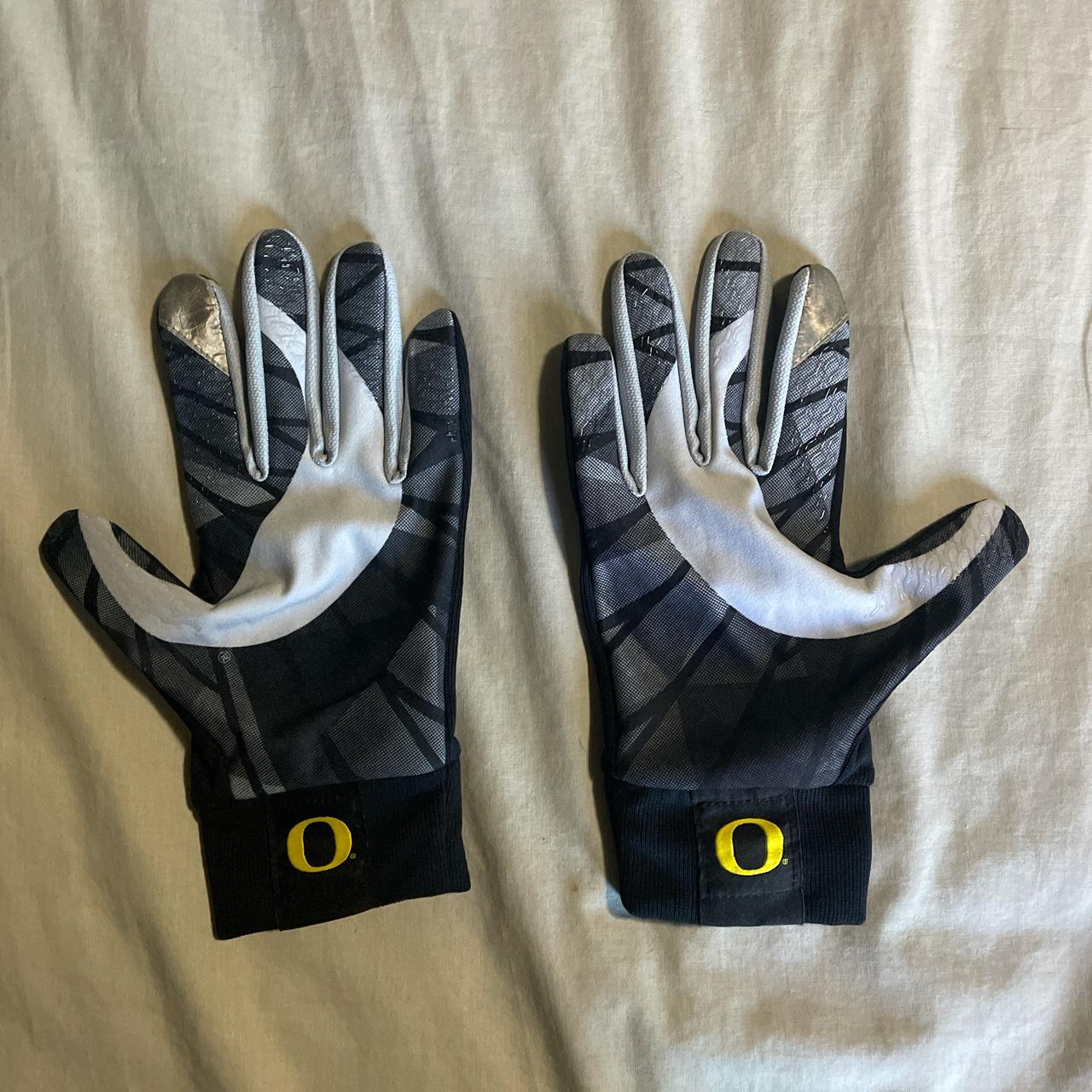 Nike Oregon Ducks Football Gloves Nike UofO. Depop