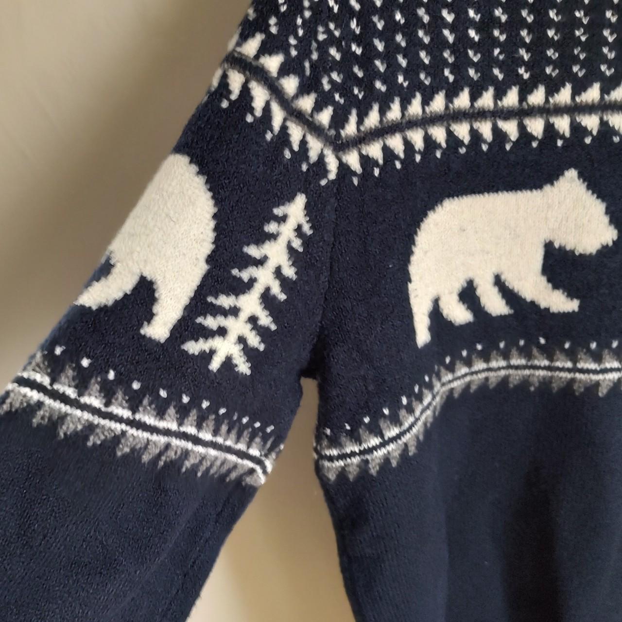 Old Navy cute bear winter sweater. NWT Size men's... Depop