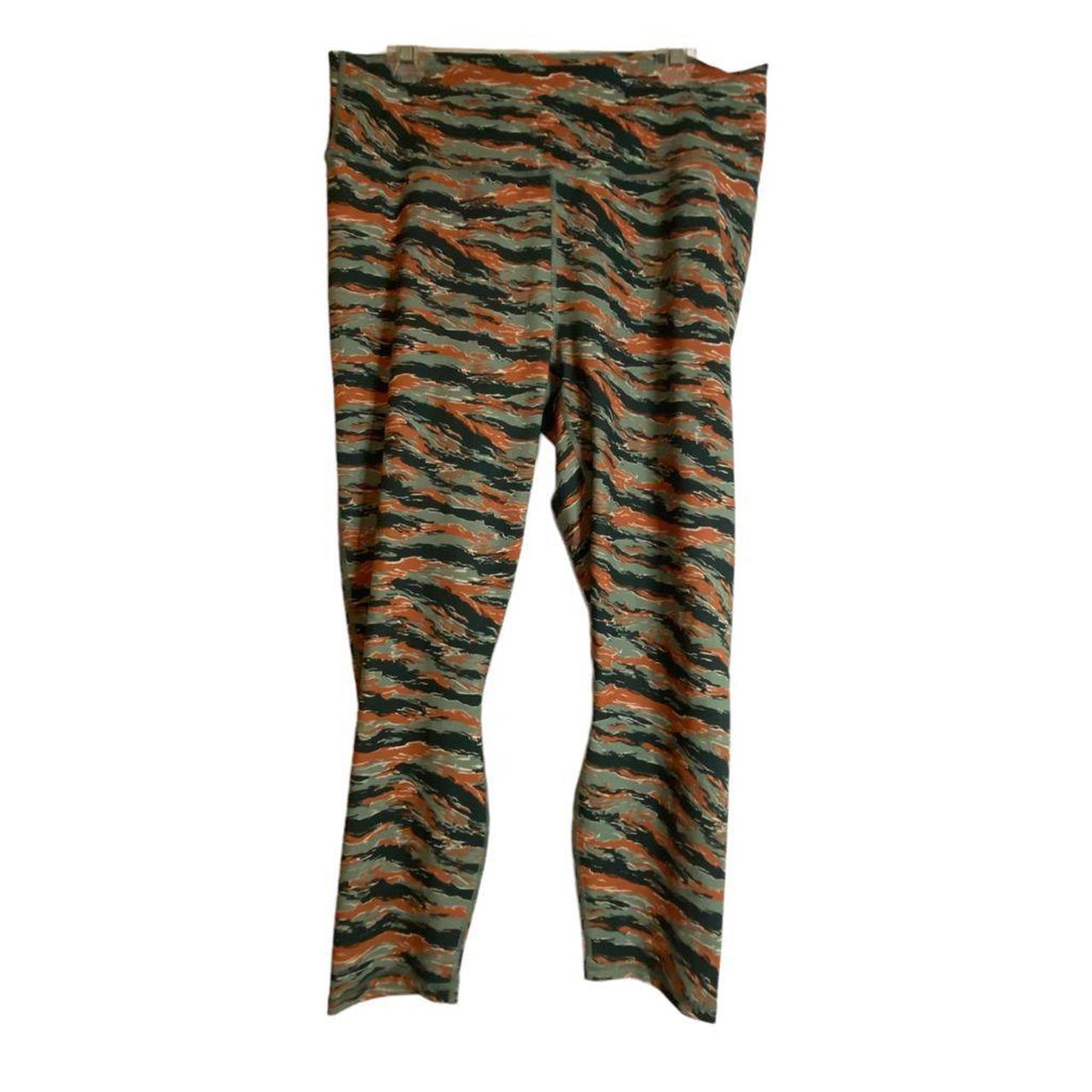 Product Image 1 - Fabletics Women’s High-Waisted Printed Powerhold