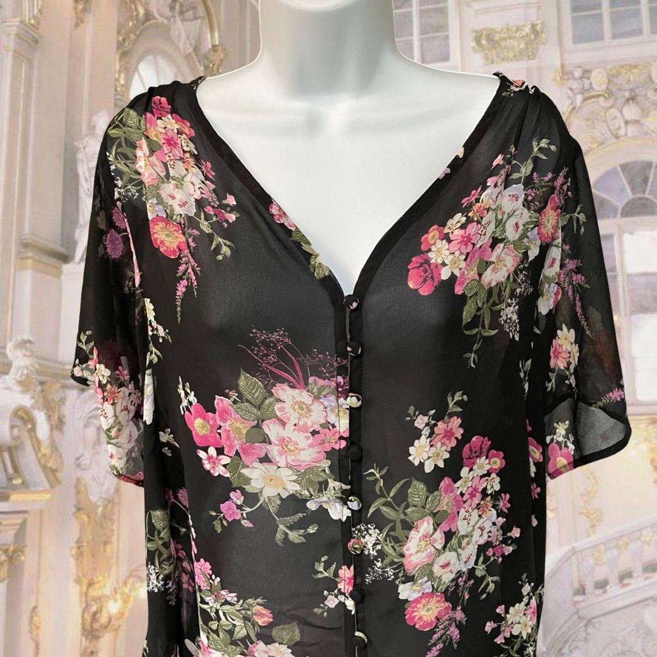 Torrid Black Sheer Top Women 2 Pink Flowers Item is... - Depop