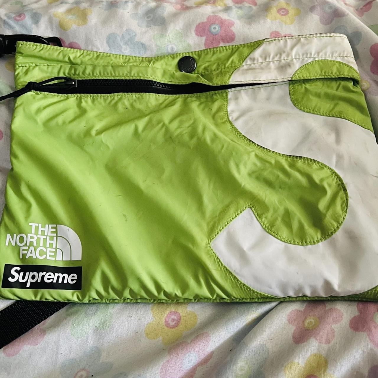 SUPREME X NORTHFACE GREEN CROSS BODY BAG🤑, Slightly...