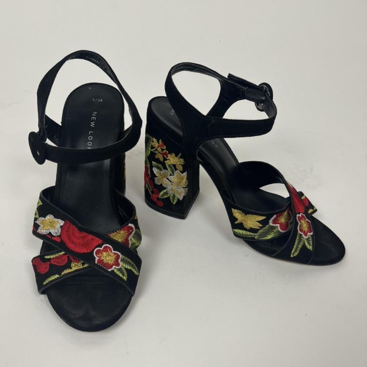 New Look Women's Red and Black Sandals | Depop