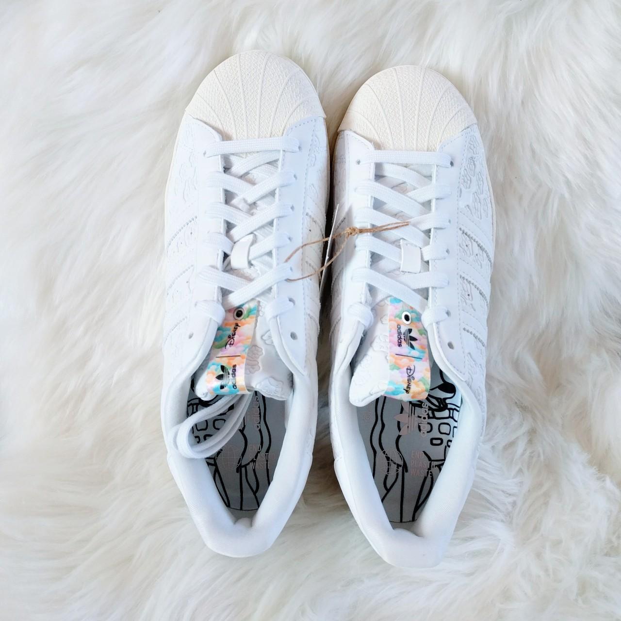 Adidas superstar hot sale anime