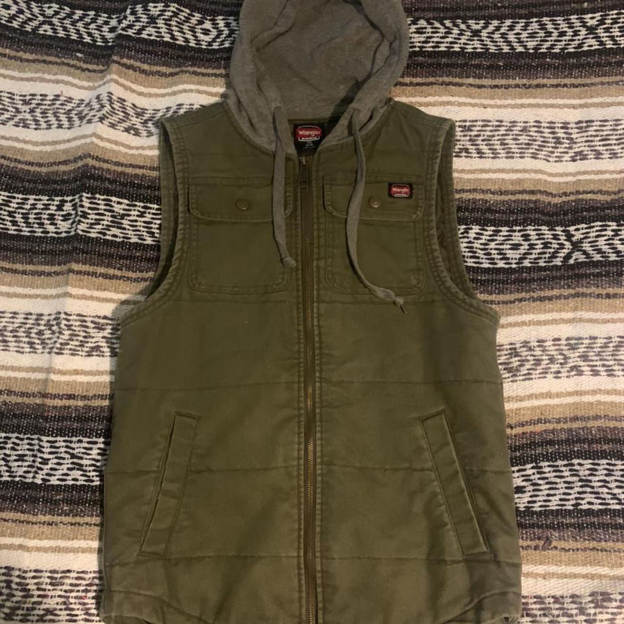 wrangler hooded vest