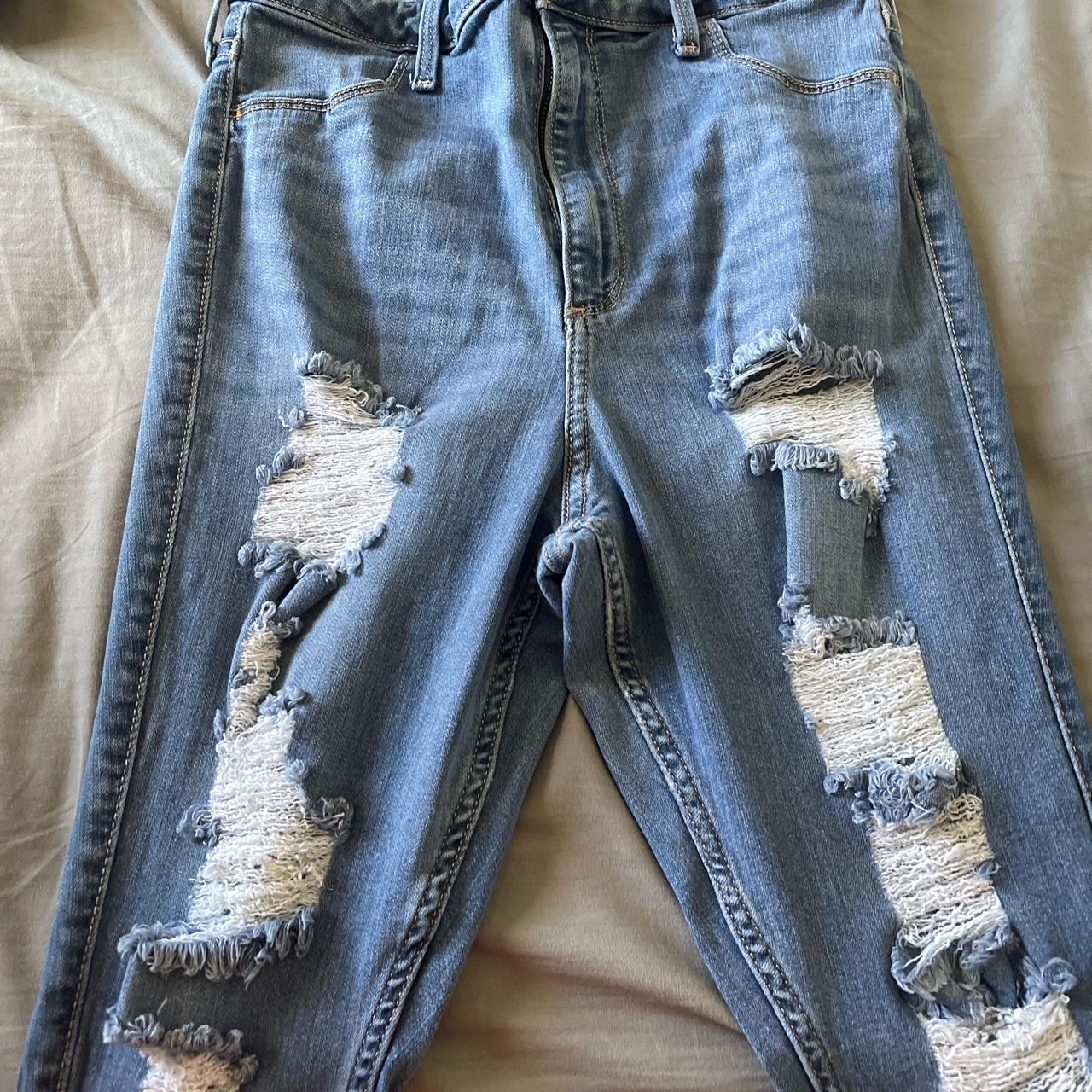 Hollister Curvy Ultra High-Rise Ripped Medium Wash Patched Jean Leggings