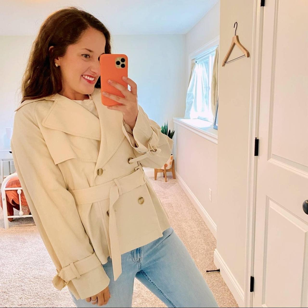 Vince Women's Cream Coat Depop