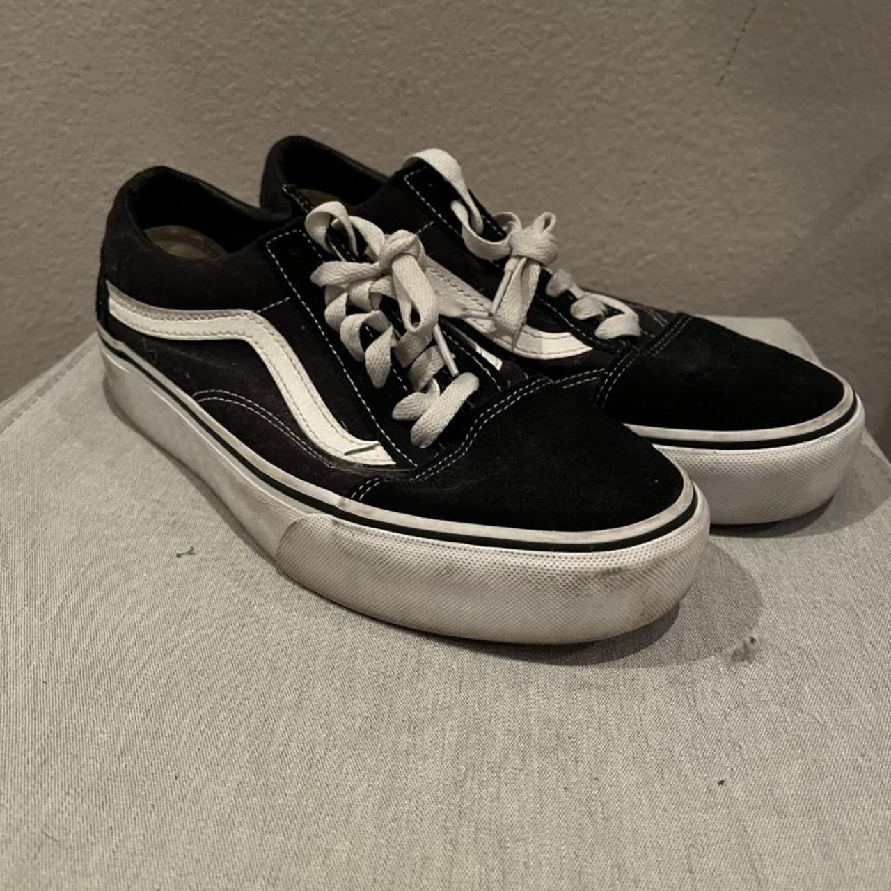 Vans Women's Black and White Trainers | Depop