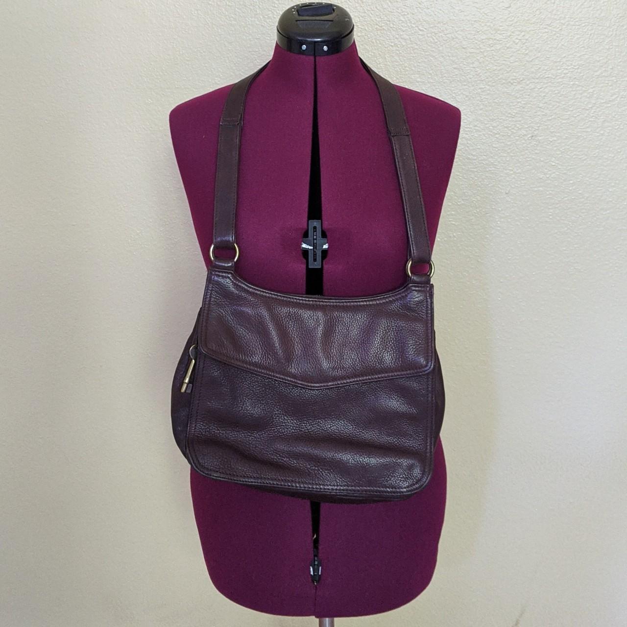 This shoulder front flap bag by fossil is in good... - Depop