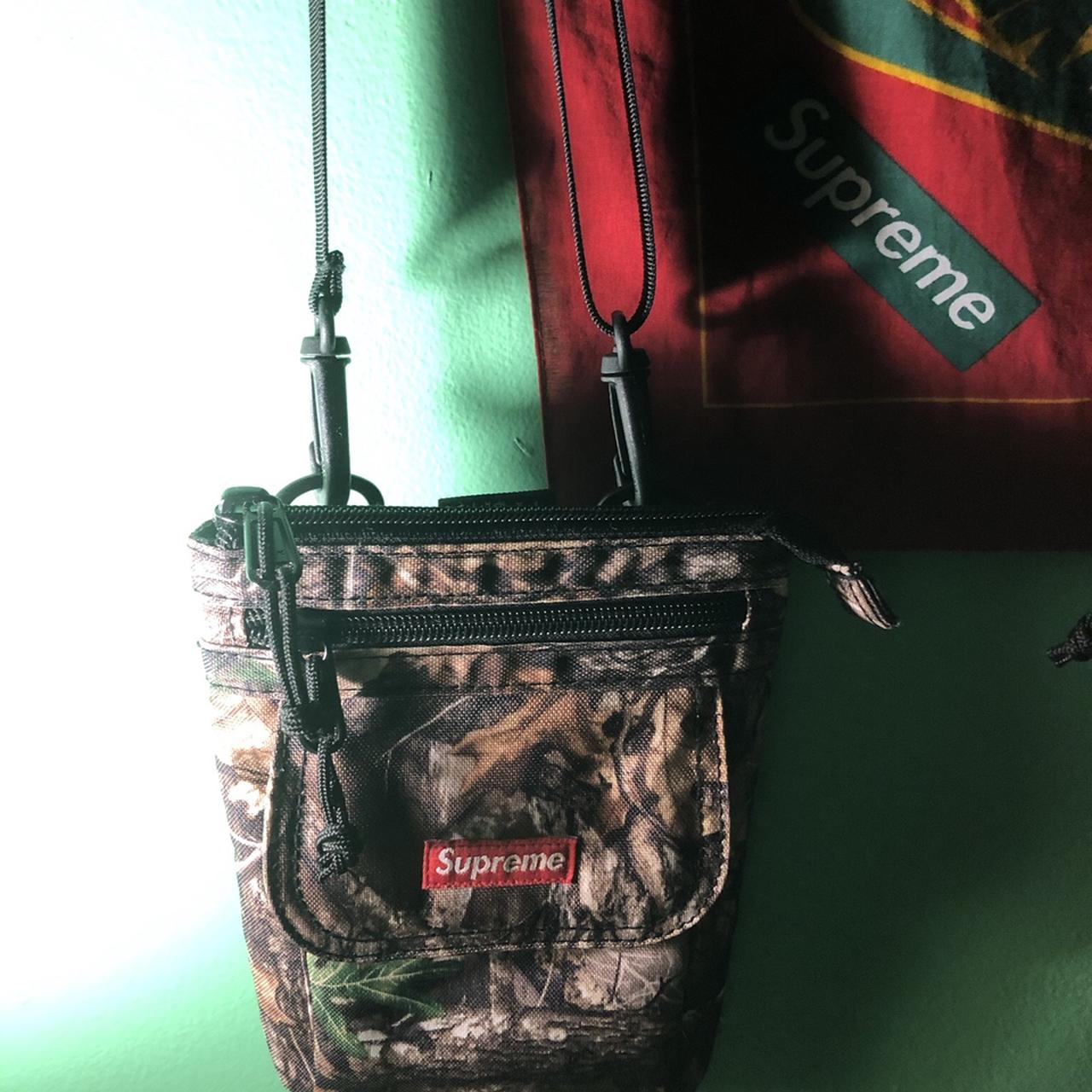 Supreme shoulder bag real tree camo (fw19) - Depop