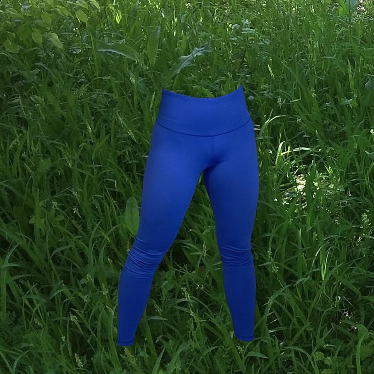 Blue dry fit workout leggings. Size L. Old navy... Depop