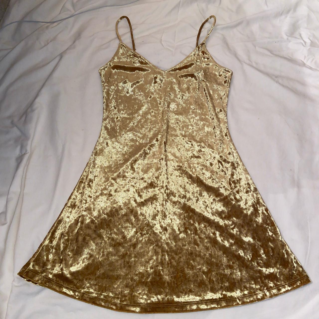 Forever 21 discount gold velvet dress