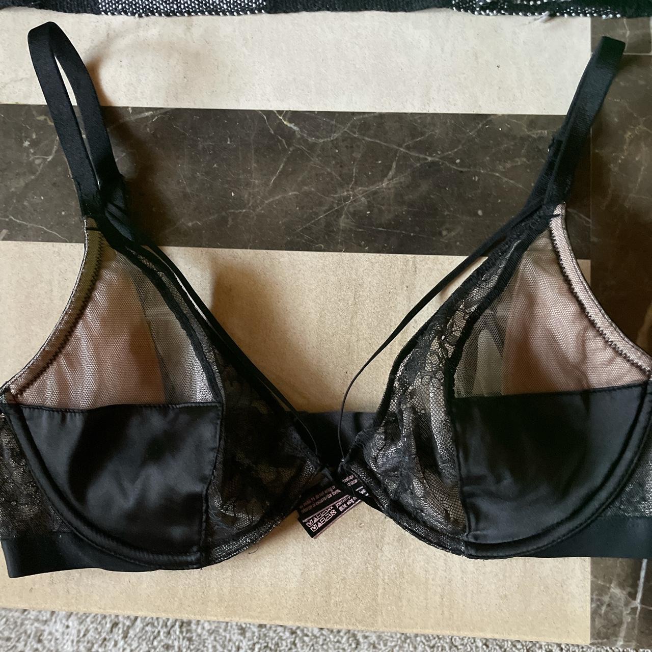 Victoria's Secret Women's Black Bra | Depop