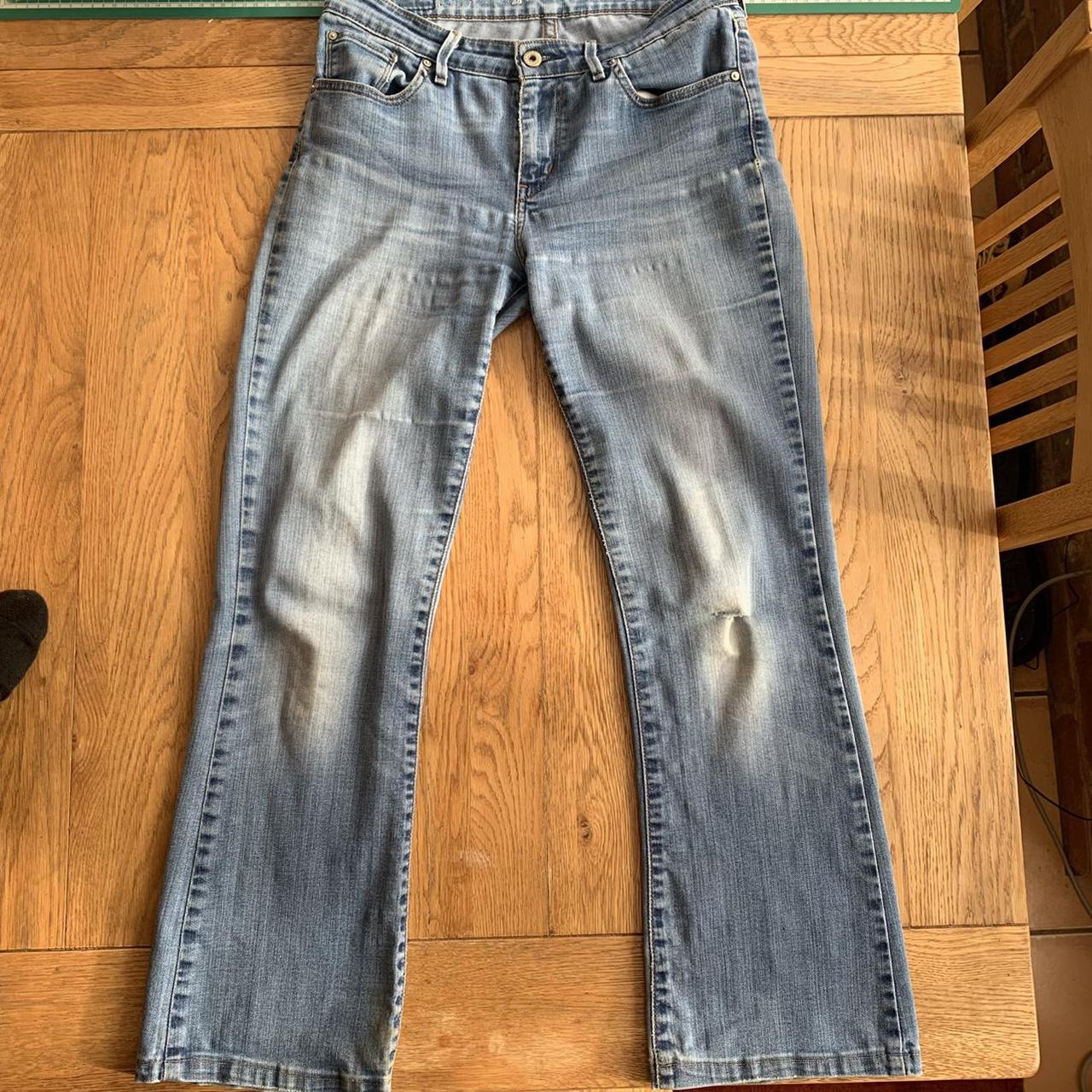 Genuine y2k Levi 501 bootcut jeans, waist 28 leg 30.... - Depop