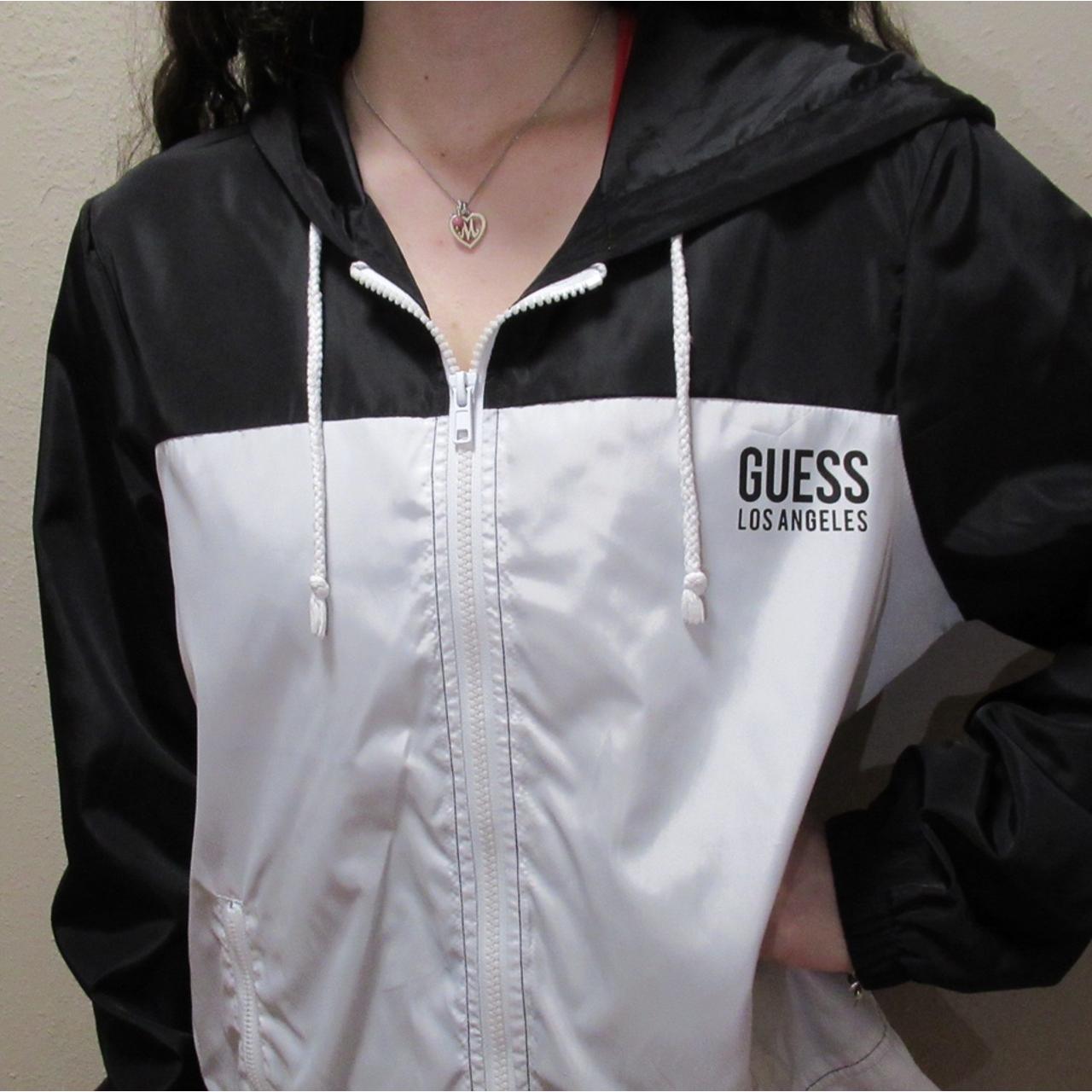 Black and white Guess Size XL