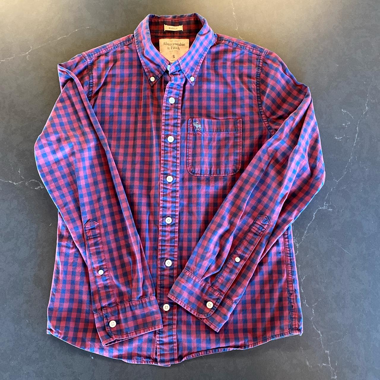 Abercrombie & Fitch Men's Blue and Red Shirt (2)