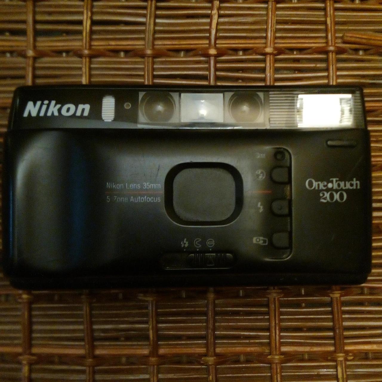 NIKON ONE TOUCH 200 VINTAGE 35MM FILM CAMERA WITH