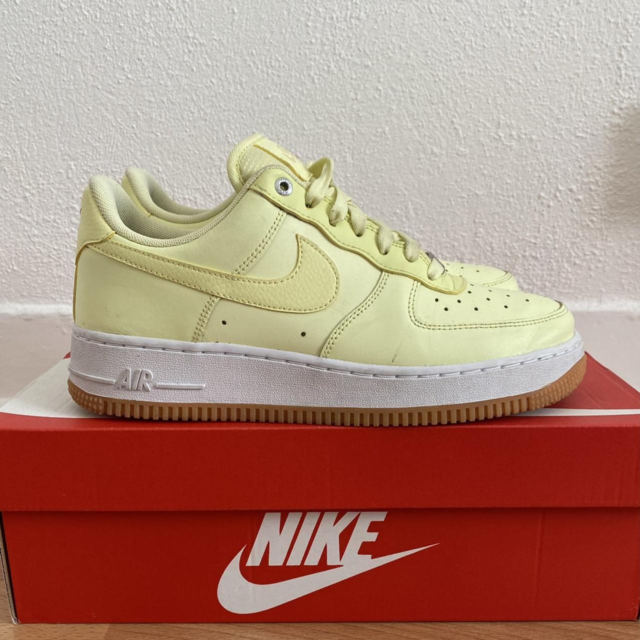 womens nike air force 1 yellow