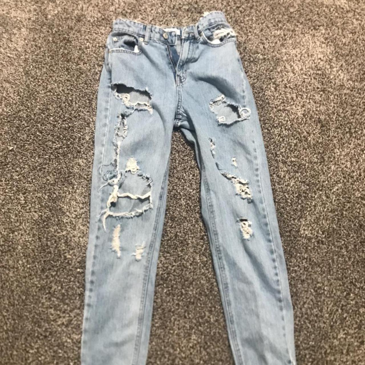 pull and bear ripped mom jeans