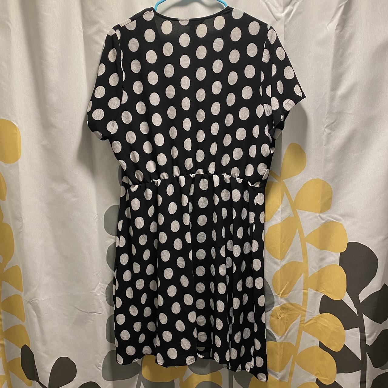 Simply Be Women's Black and White Dress (2)