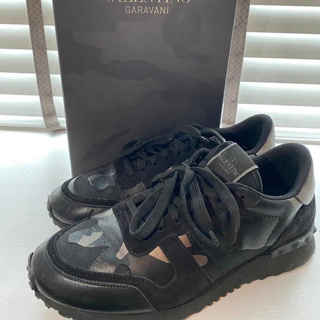 Valentino hot sale runners black