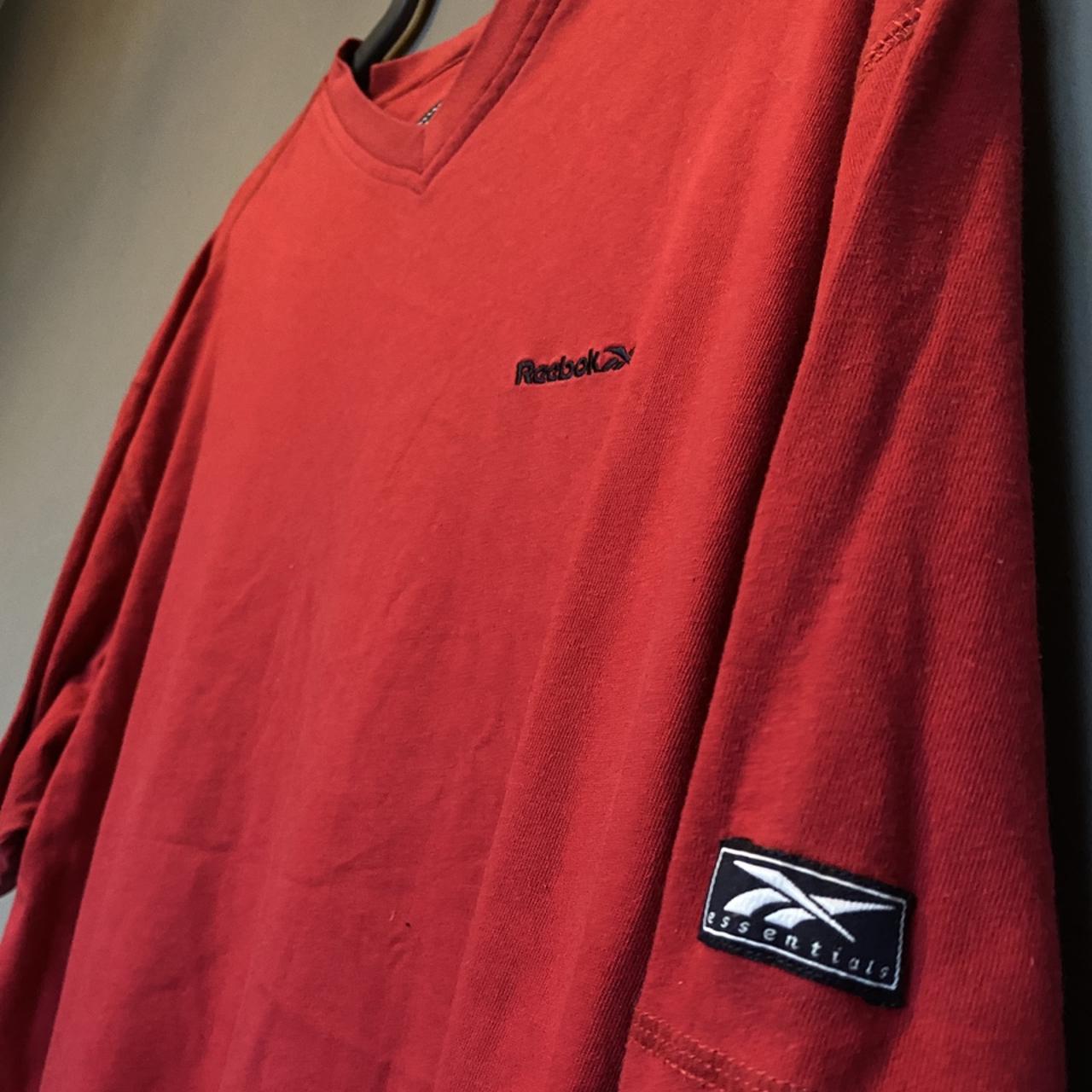 Vintage 90s Reebok Essentials T-shirt. Very simple... - Depop