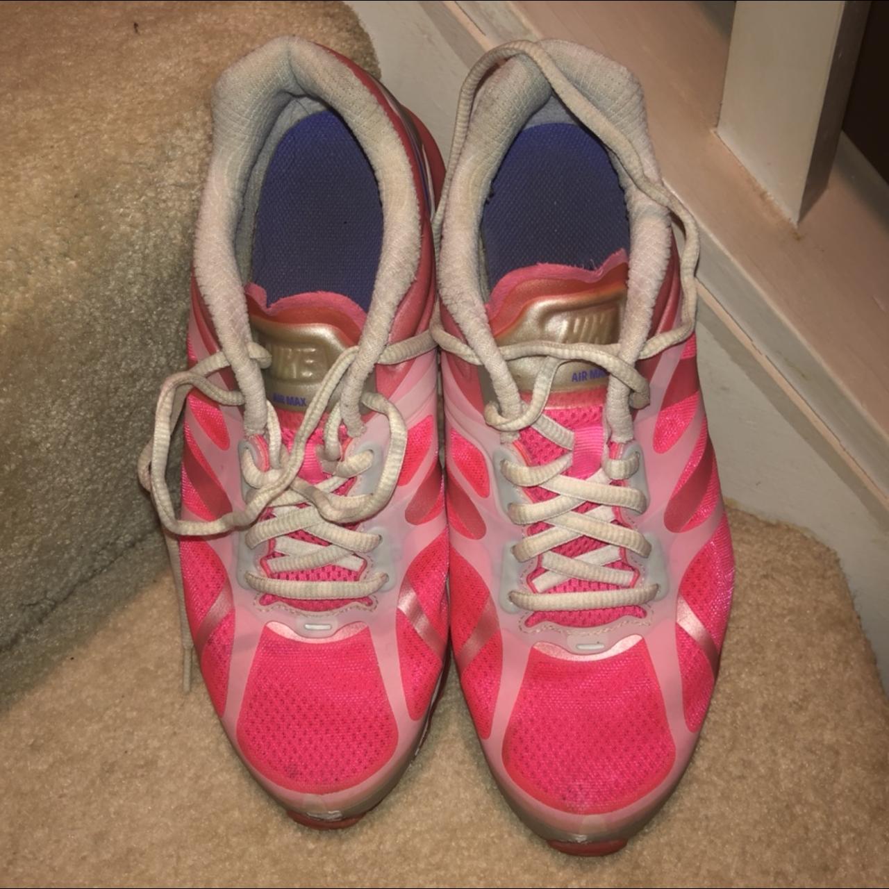 Nike Women's Pink and Purple Trainers | Depop