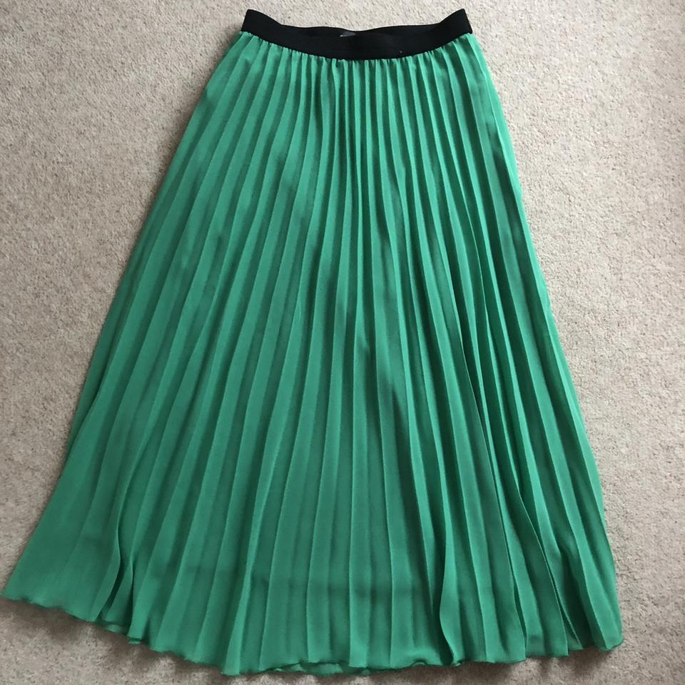 Pleated midi shop skirt primark