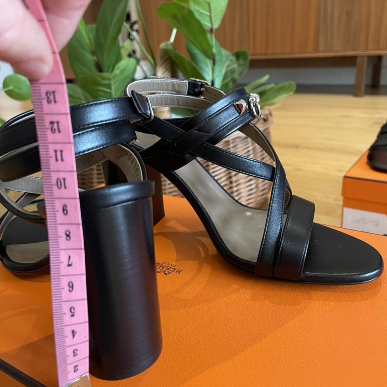 Hermes best sale block heel