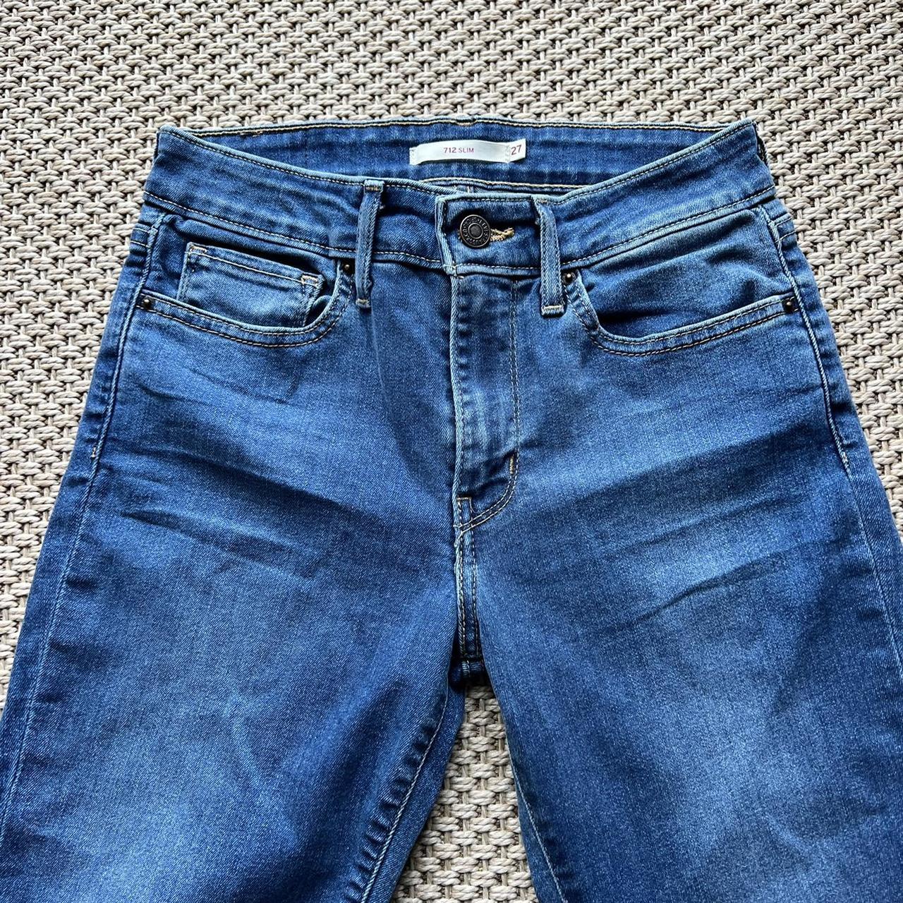 Authentic Levi's denim jeans Slim fit Style 712,... - Depop