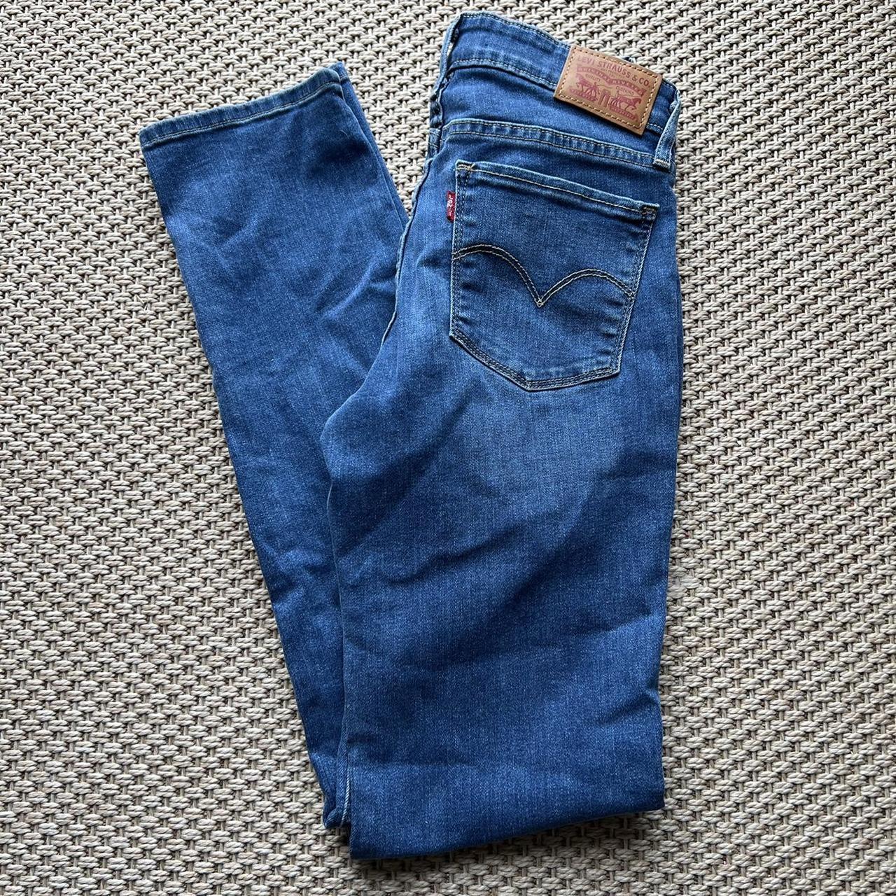 Authentic Levi's denim jeans Slim fit Style 712,... - Depop