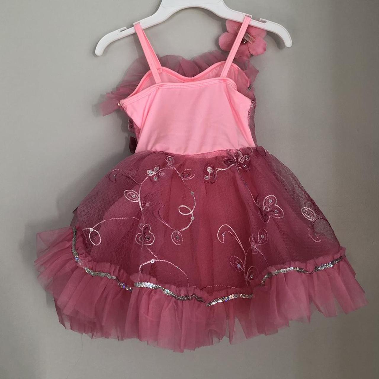 Cute pink dance costume for little kids From Curtain... - Depop