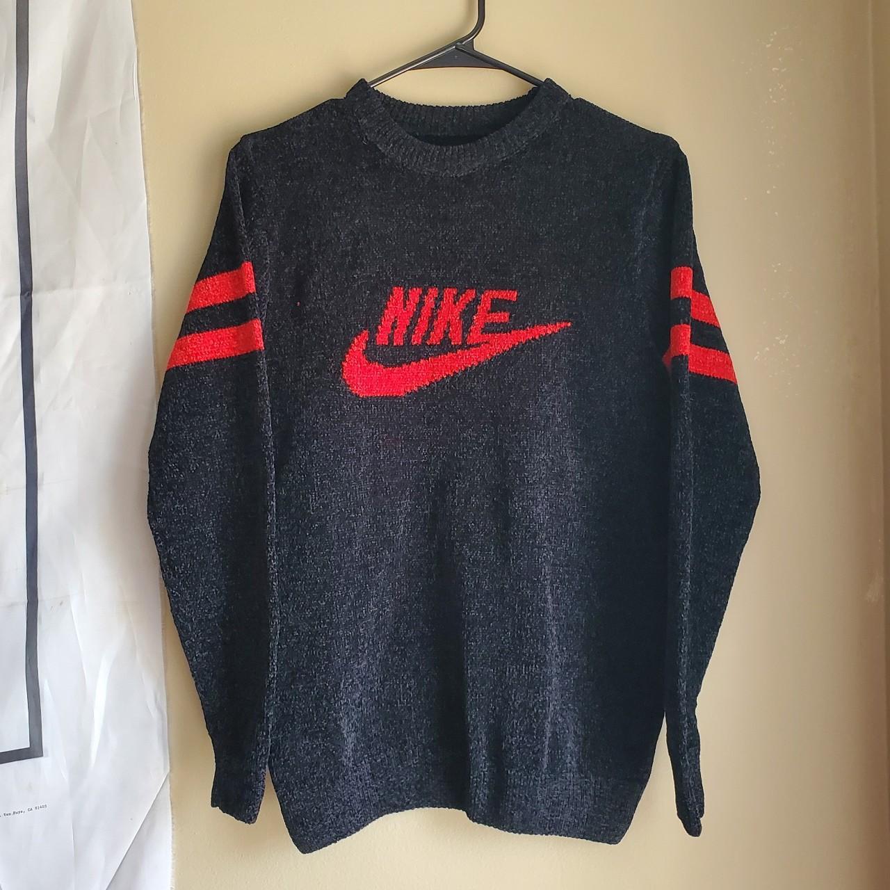 Nike Women's Black and Red Jumper | Depop