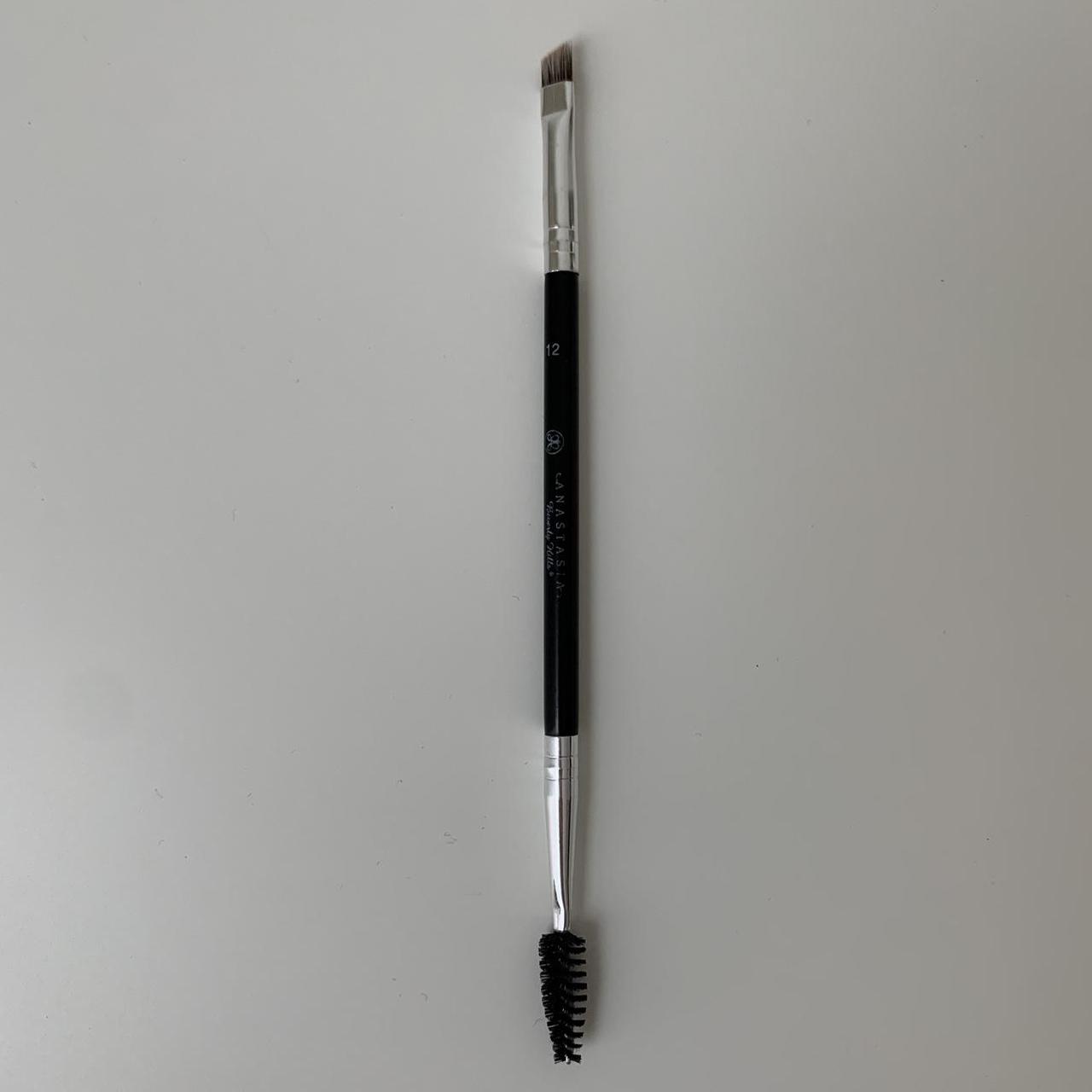 Anastasia Beverly Hills Brush 12 Precision Brow... Depop